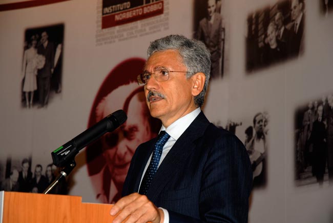 Maggio 2010. Conferenza di Massimo D’Alema alla Fondazione Vargas.