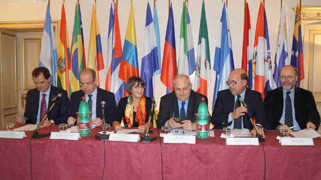 Roma, 4.12.14 IILA, da sinistra: Fabio Porta, Ricardo Neiva Tavares, Marina Sereni, Mario Giro, Giorgio Malfatti e Roberto Vecchi
