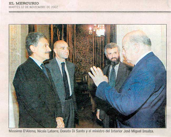 Massimo D'Alema, Nicola Latorre, Donato Di Santo ed il ministro Degli Interni Miguel Insulza. Foto da El Mercurio, 12 Nov 2002